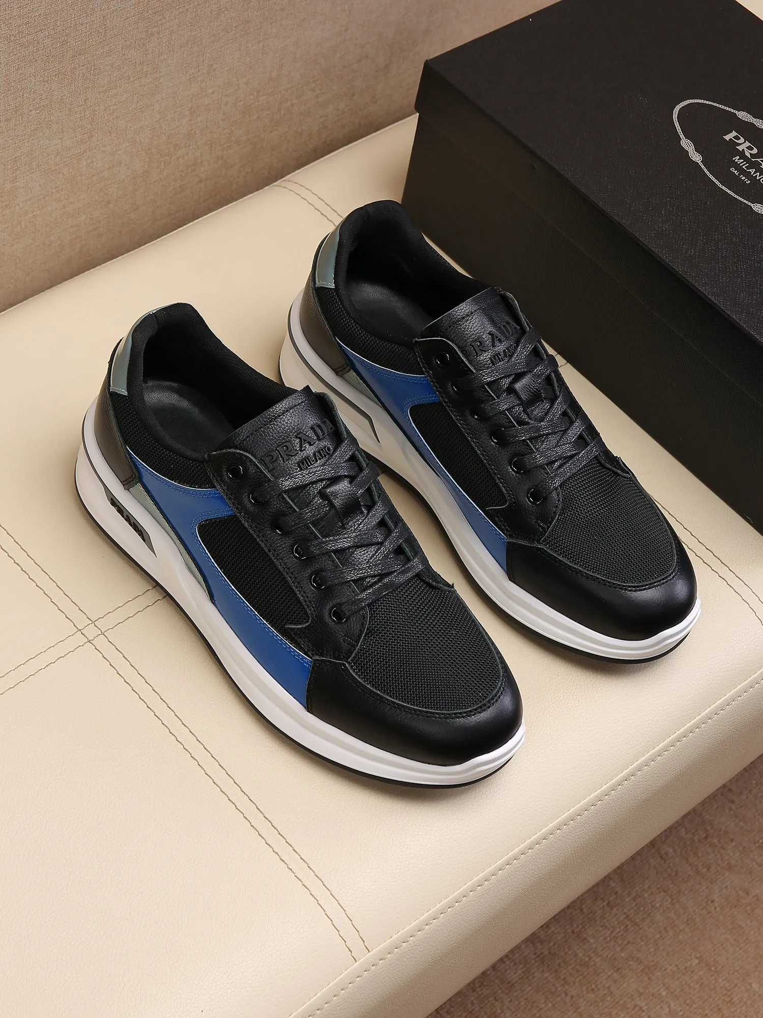 Batch 440 🕷️🕷️【PRADA】Prada's new men's fashionable casual shoes🇨🇳original quality, high-end boutique💯exquisite details,🌶🌶original lightweight, wear-resistant and non-slip original outsole, comfortable to wear🎋classic craftsmanship, fine workmanship, worth owning Code number: 38-44 Large quantities in stock